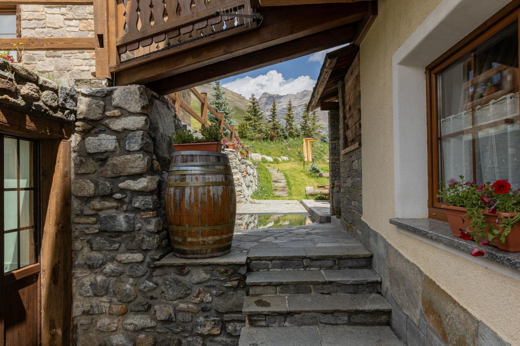 Apartamento Pianeta Oro Avamposto Meteo Livigno Exterior foto